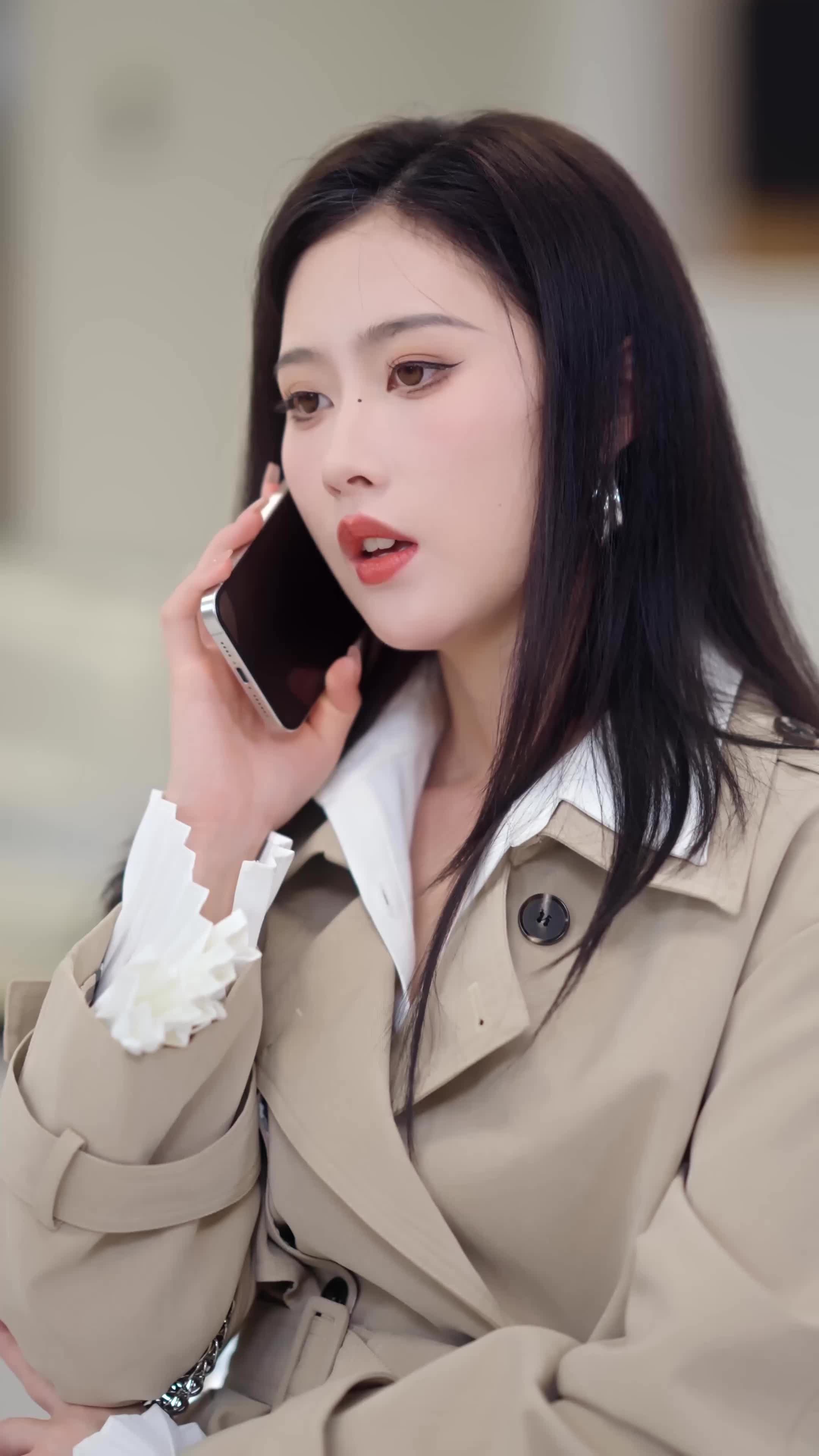 الحلقة 34 - الزوج الصغير العاشق يحبني بجنون